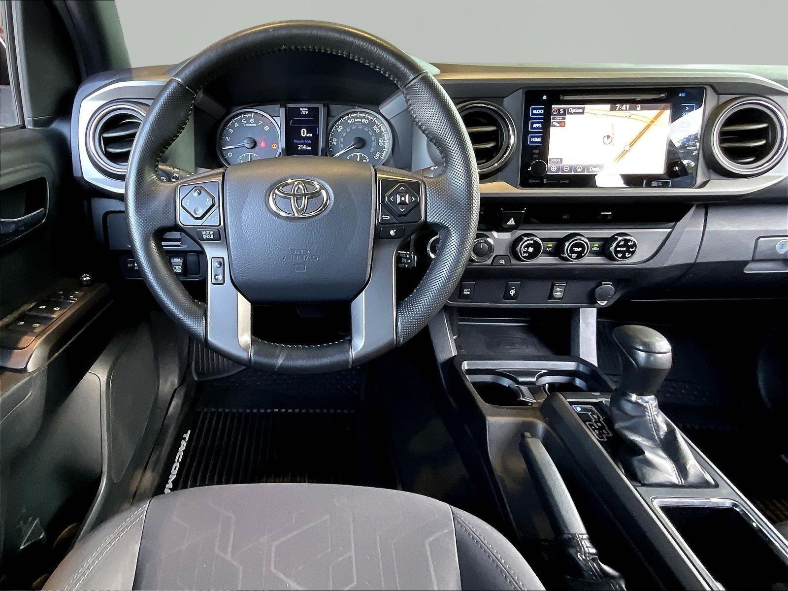 Used 2017 Toyota Tacoma TRD Off-Road w/ Tow Package (A/T) AWD/4WD image 9