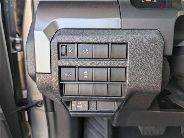 New 2025 Toyota Tacoma SR5 image 15
