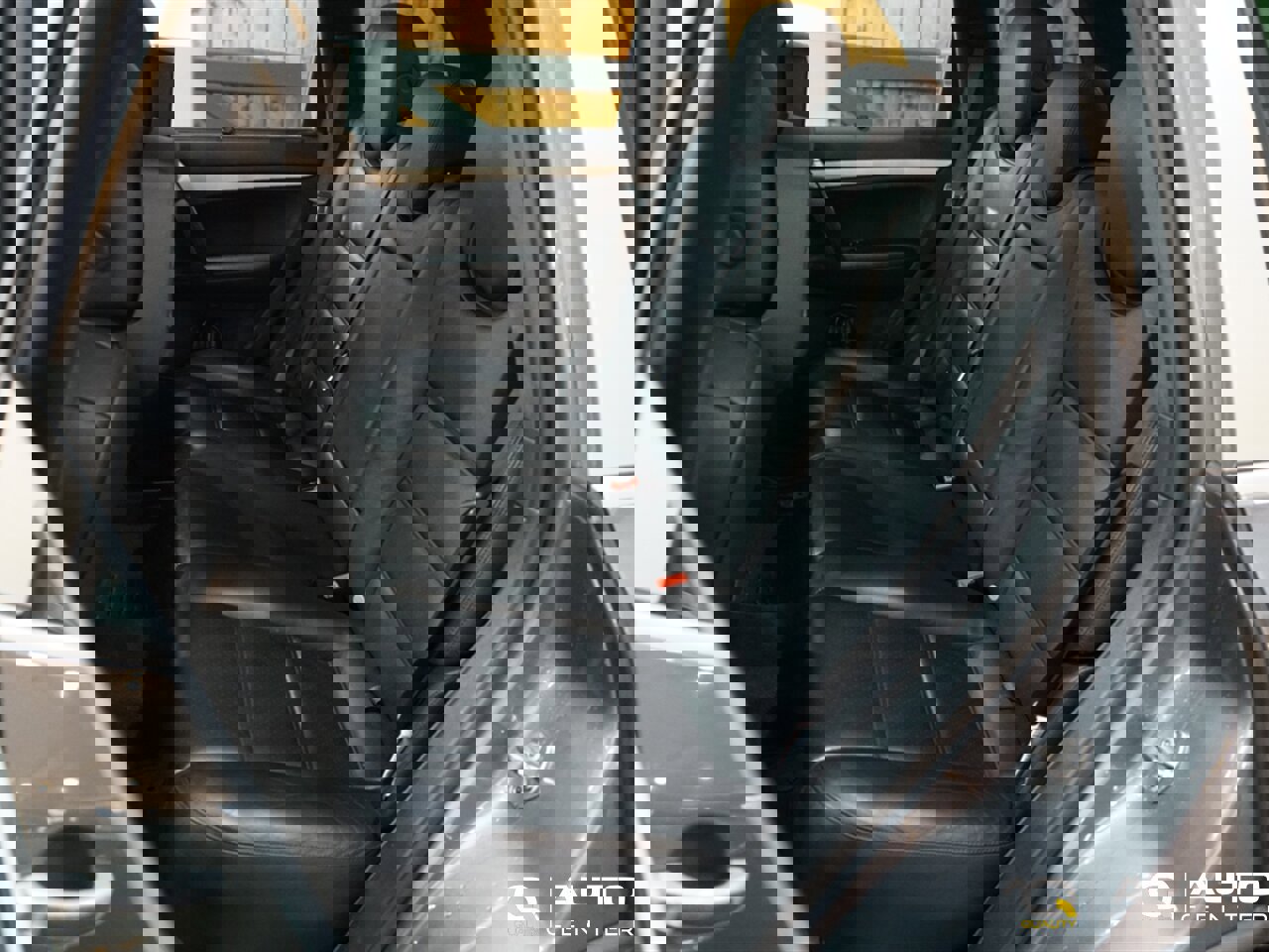 Used 2008 Porsche Cayenne Turbo image 29