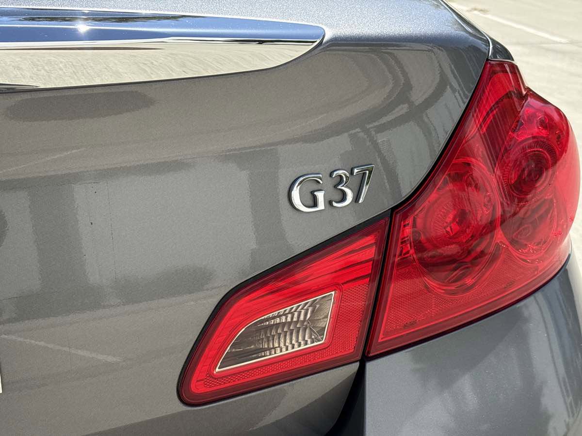 Used 2011 INFINITI G37 Journey w/ Premium Pkg RWD image 10