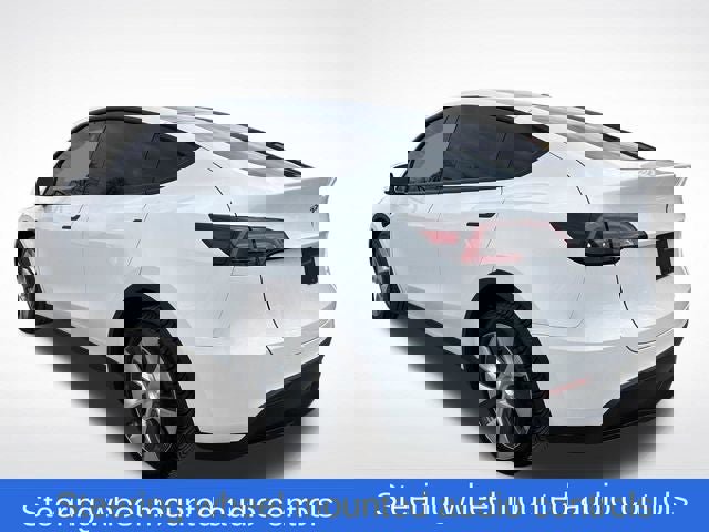 Used 2023 Tesla Model Y Long Range image 14