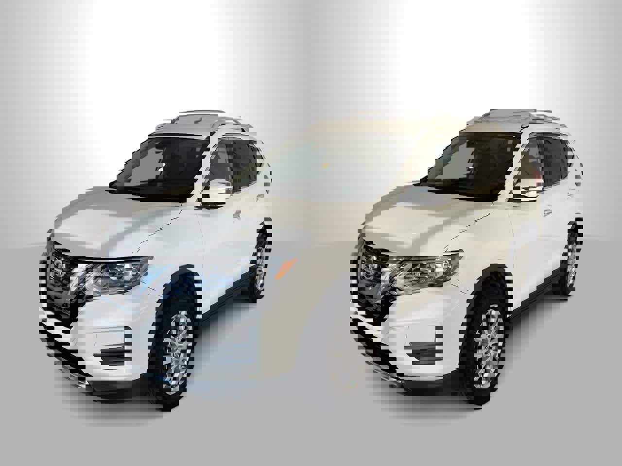 Used 2019 Nissan Rogue SV image 1