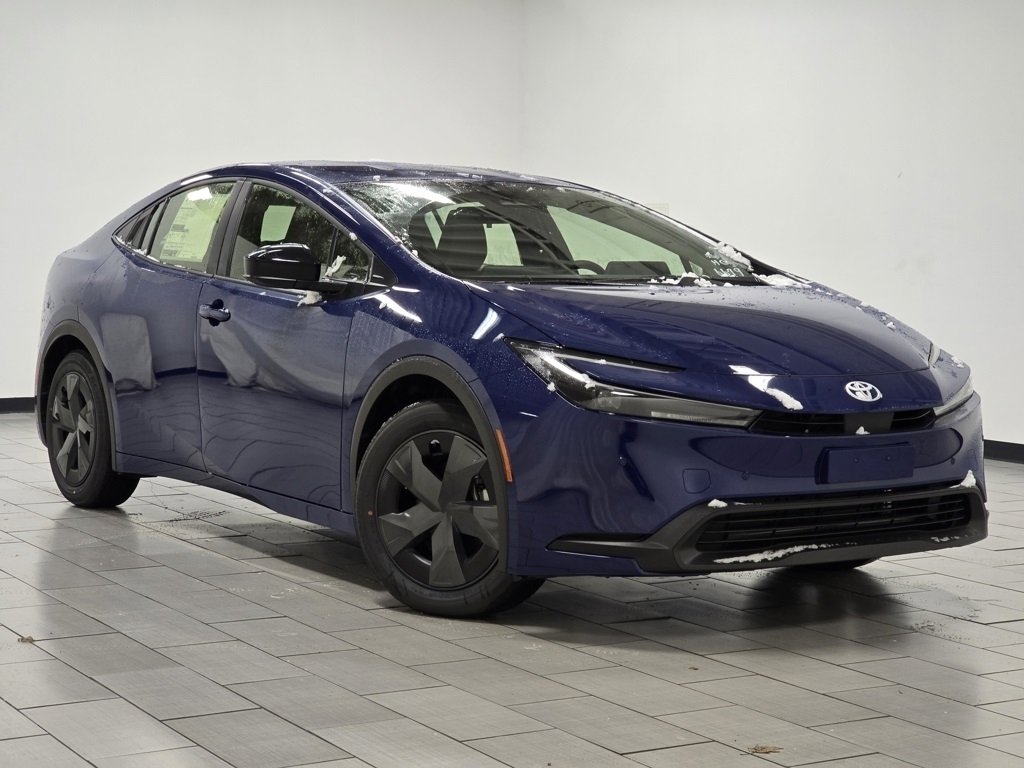 New 2026 Toyota Prius LE image 2