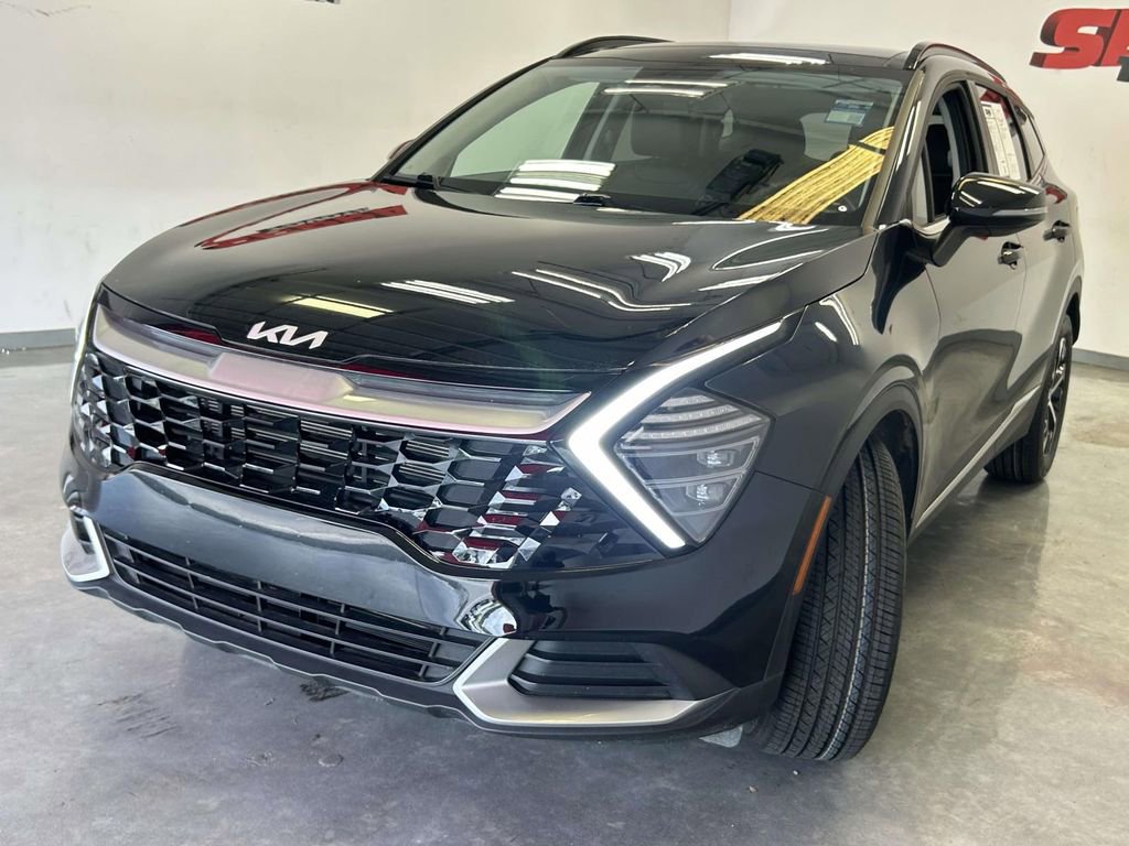 Used 2025 Kia Sportage EX w/ Premium Package FWD image 7