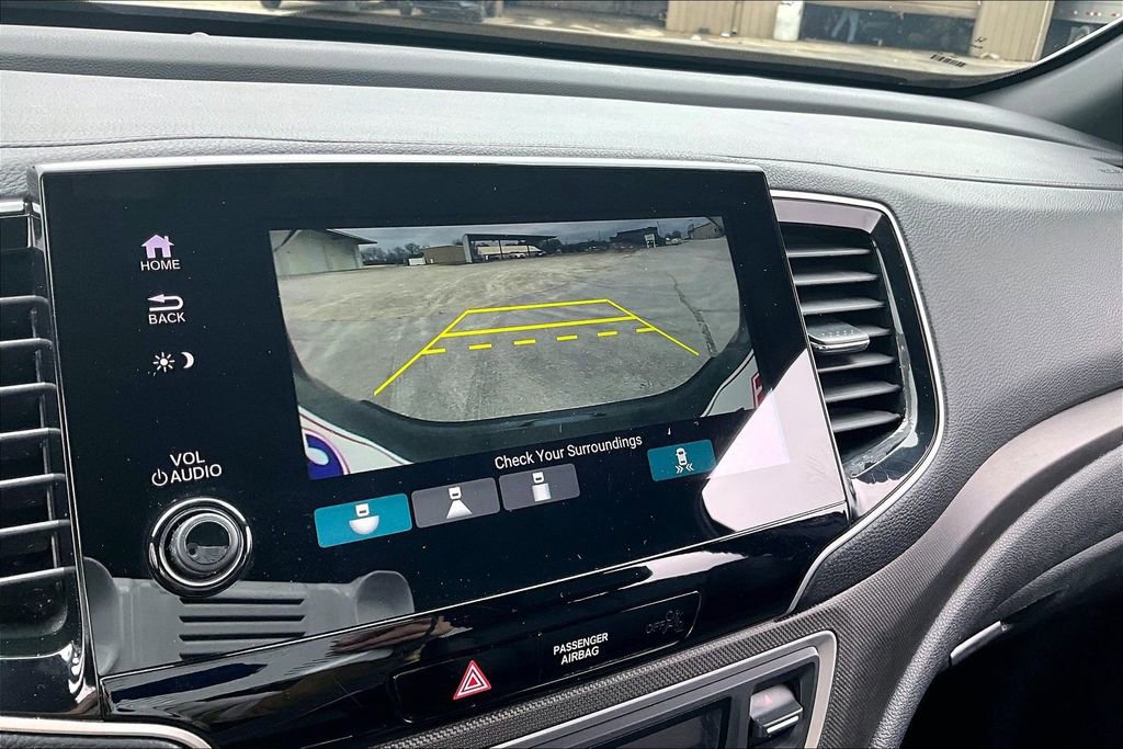 Used 2023 Honda Passport TrailSport image 14