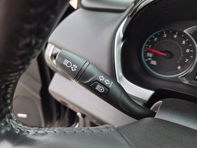 Used 2021 Chevrolet Traverse Premier FWD image 25
