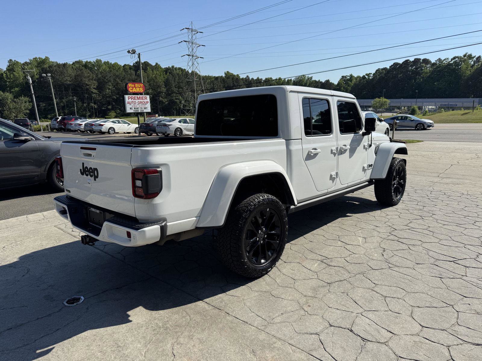 Used 2022 Jeep Gladiator Overland AWD/4WD image 11