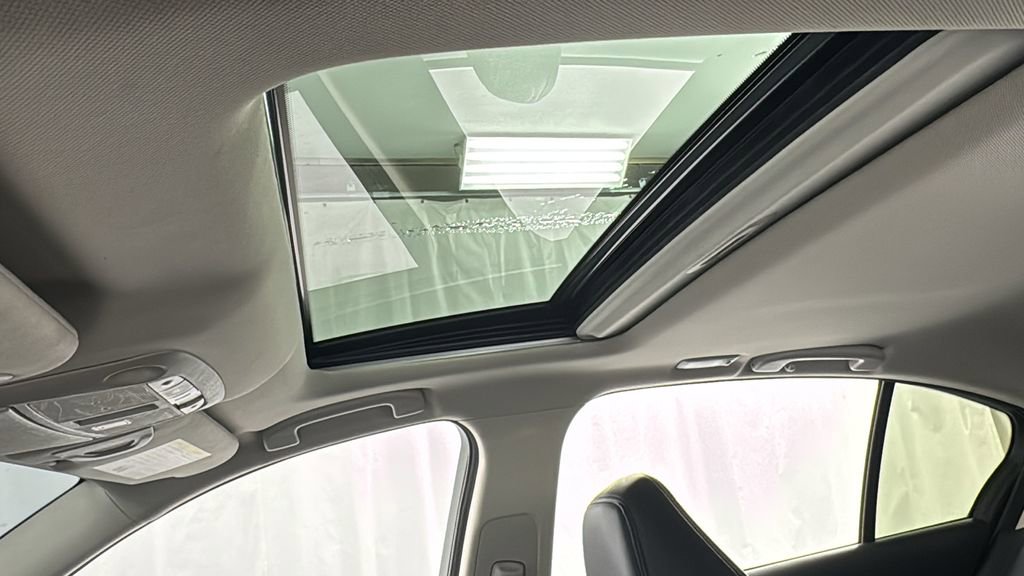 Used 2021 INFINITI Q50 Luxe w/ Cargo Package image 33