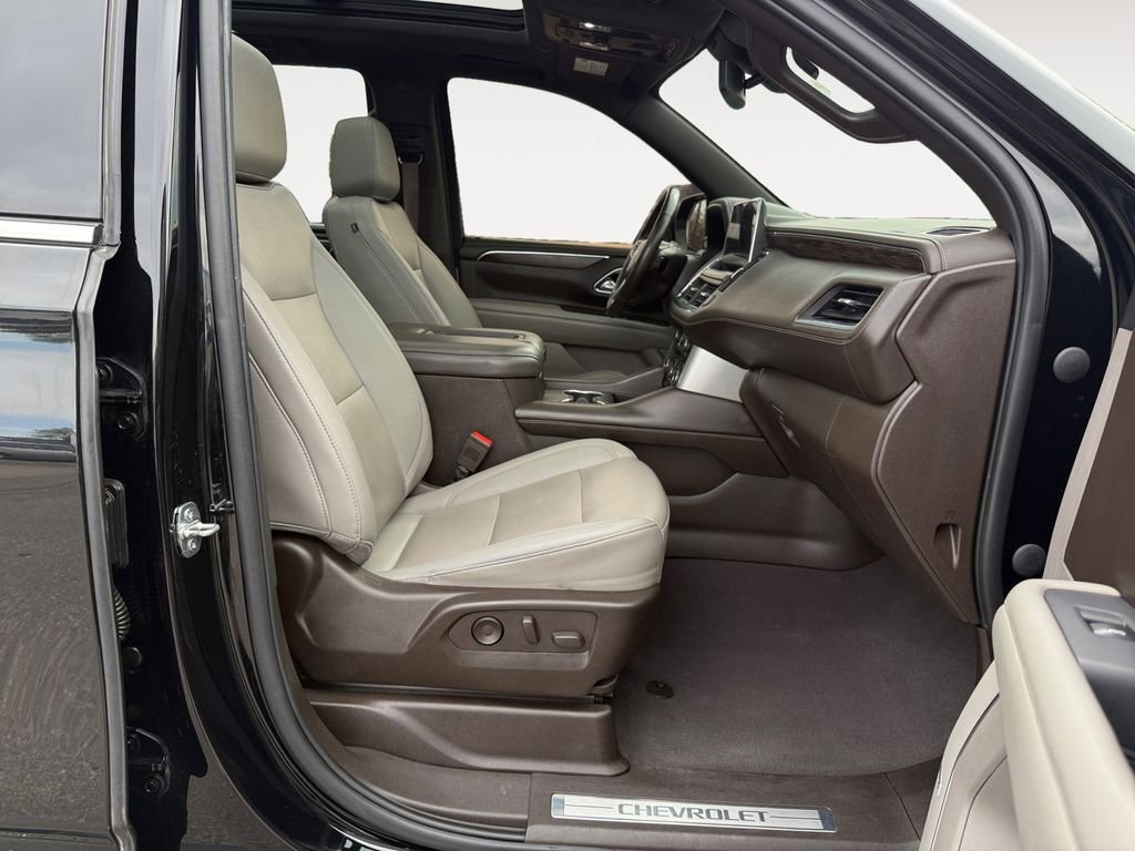 Used 2023 Chevrolet Tahoe LT w/ LT Signature Plus Package AWD/4WD image 15