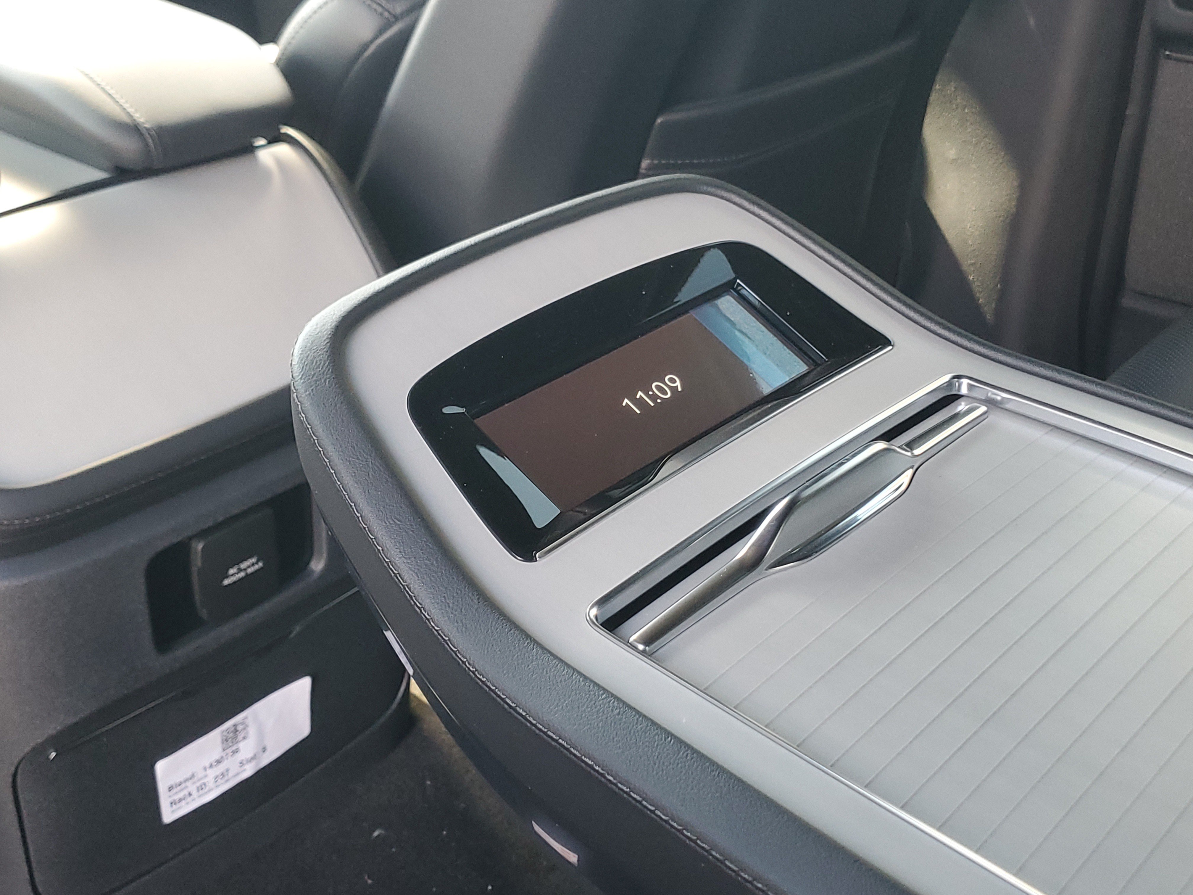 New 2026 Lincoln Navigator Reserve w/ Jet Appearance Package AWD/4WD image 29