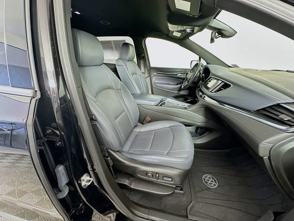 Used 2024 Buick Enclave Essence w/ Sport Touring Edition FWD image 37