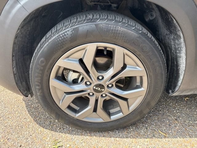Used 2024 Kia Seltos S FWD image 22