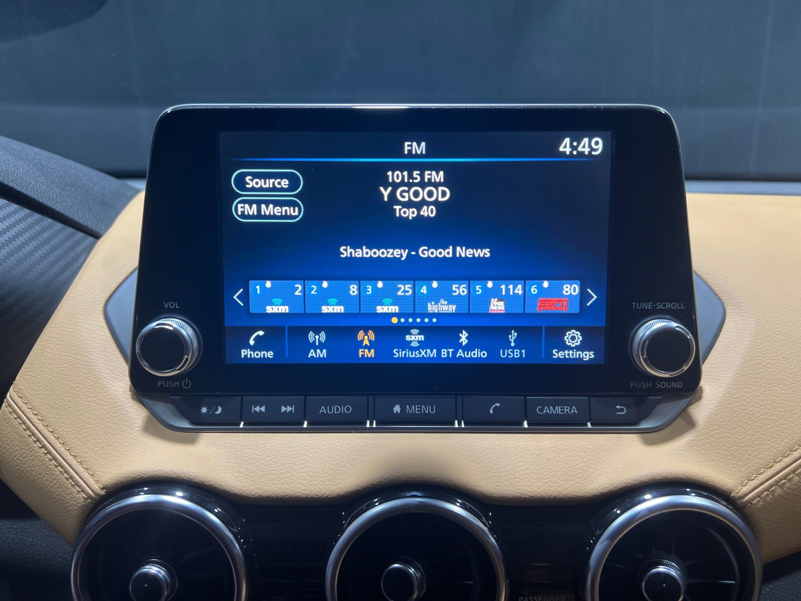 New 2025 Nissan Sentra SV w/ SV Premium Package image 28