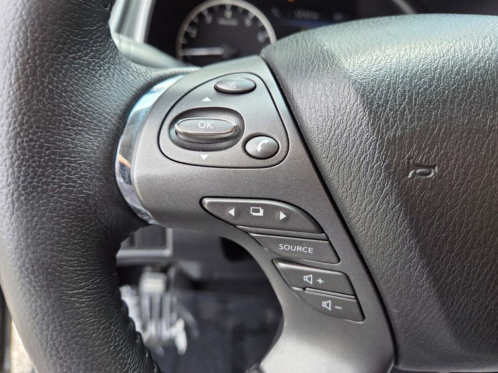 Used 2020 Nissan Murano SV image 23