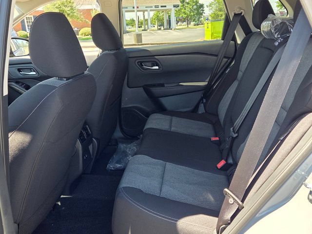 New 2026 Nissan Rogue SV FWD image 6