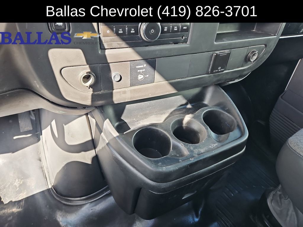Certified 2015 Chevrolet Express 3500 Extended RWD image 14