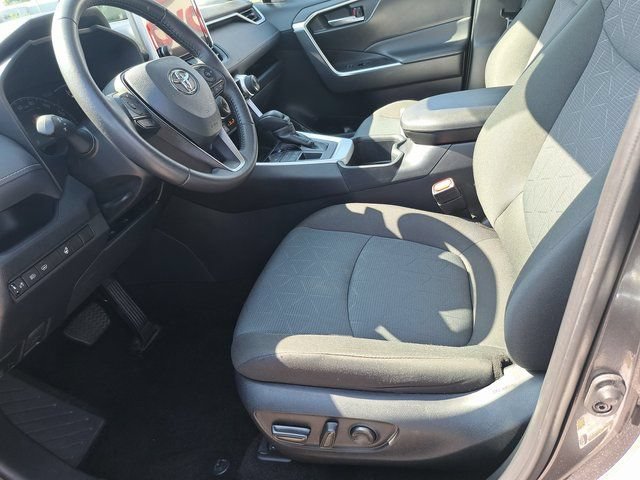 Used 2025 Toyota RAV4 XLE w/ Weather Package AWD/4WD image 27