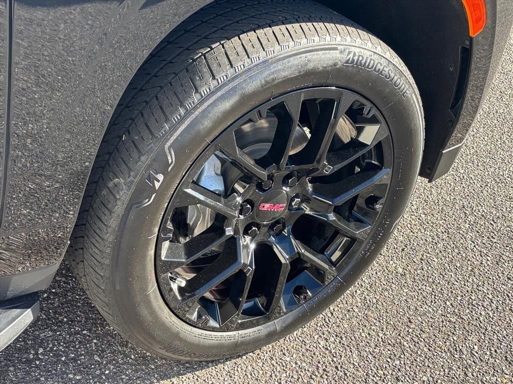 Used 2023 GMC Yukon Denali image 28