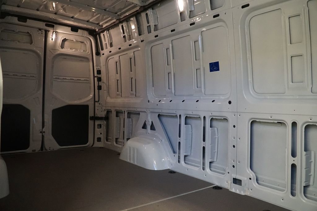 New 2025 Mercedes-Benz Sprinter 2500 image 12