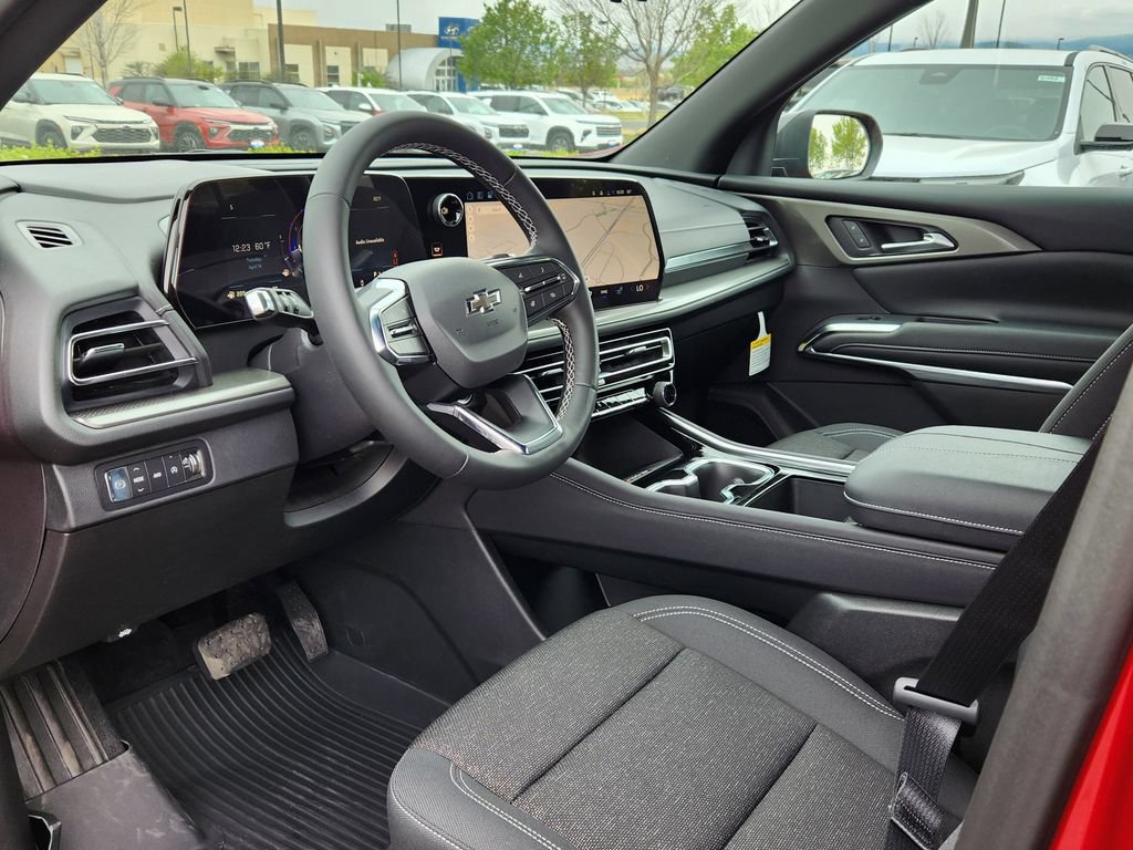New 2026 Chevrolet Traverse LT w/ Midnight/Sport Edition AWD/4WD image 9