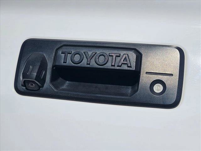 Used 2015 Toyota Tundra SR5 w/ SR5 Upgrade Package AWD/4WD image 30