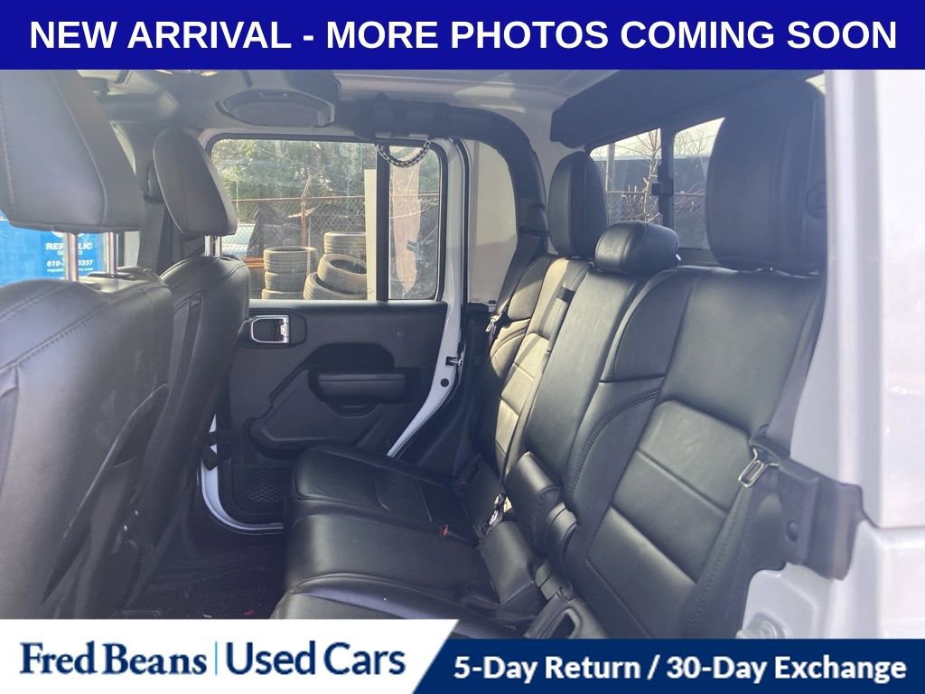 Used 2023 Jeep Gladiator Willys image 9