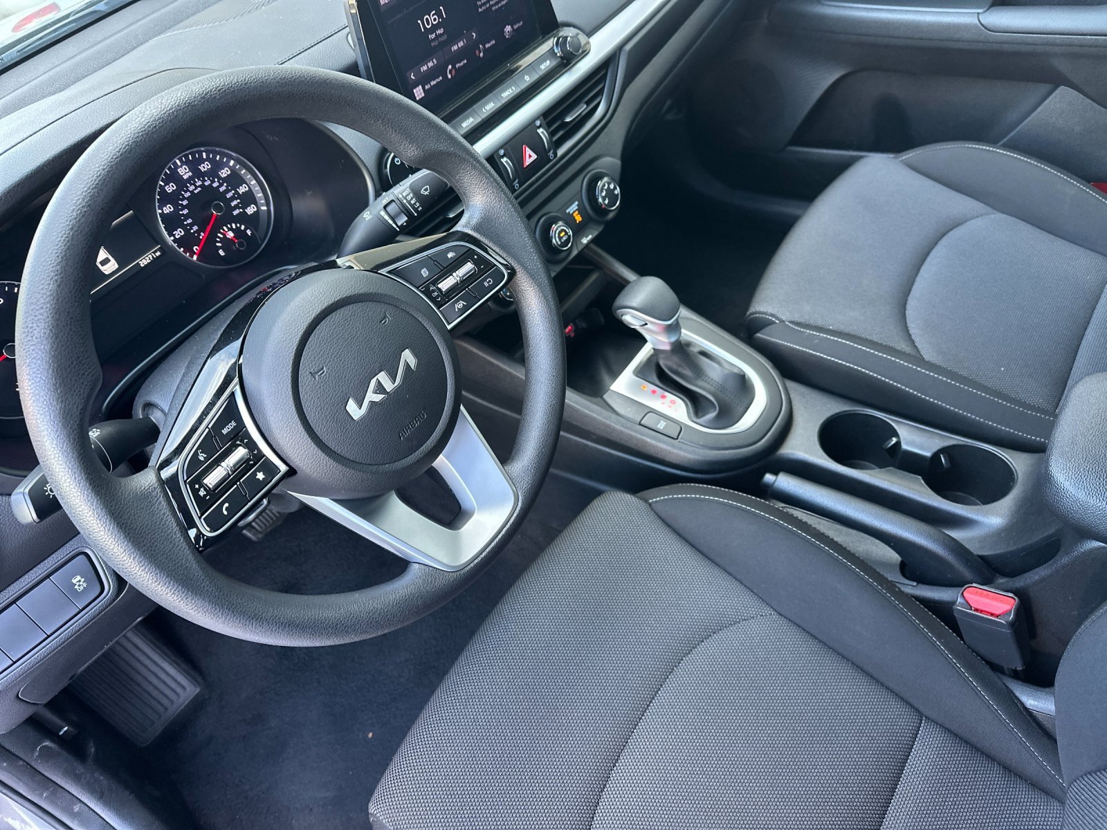 Certified 2024 Kia Forte LXS image 10