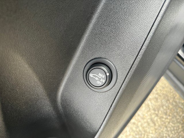 Used 2023 Chevrolet Equinox RS image 10