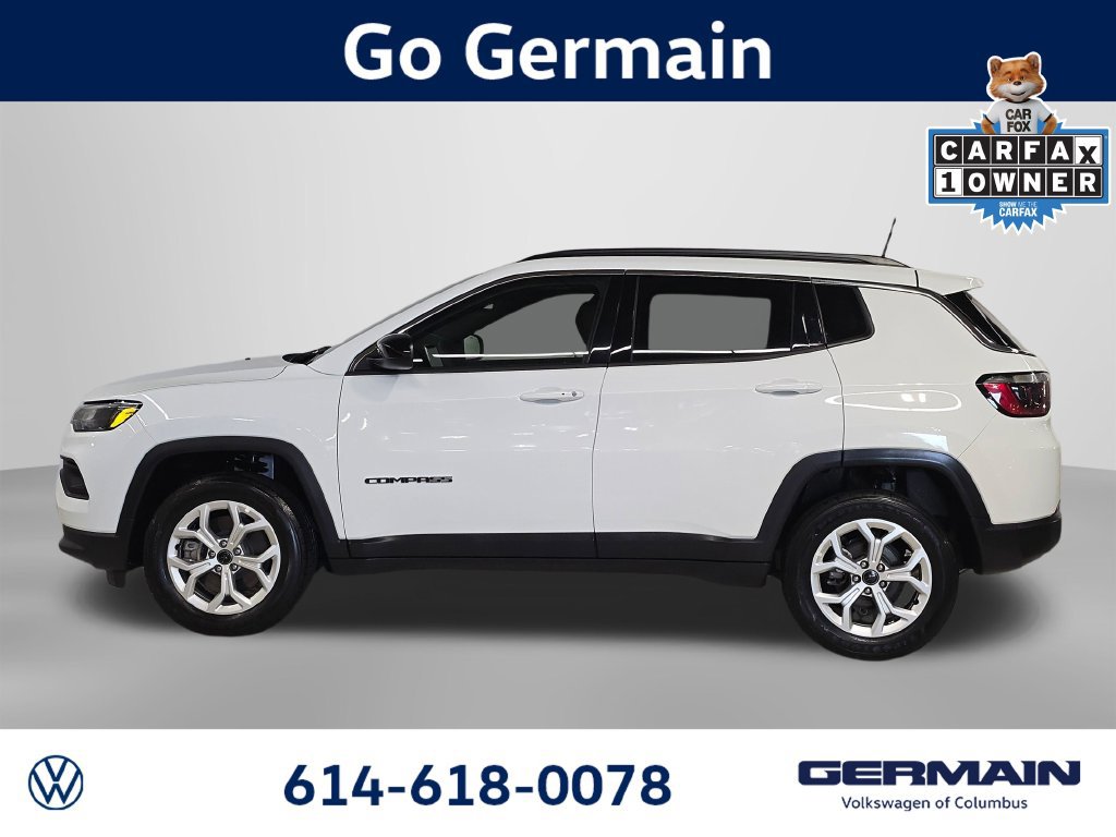 Used 2025 Jeep Compass Latitude AWD/4WD image 11