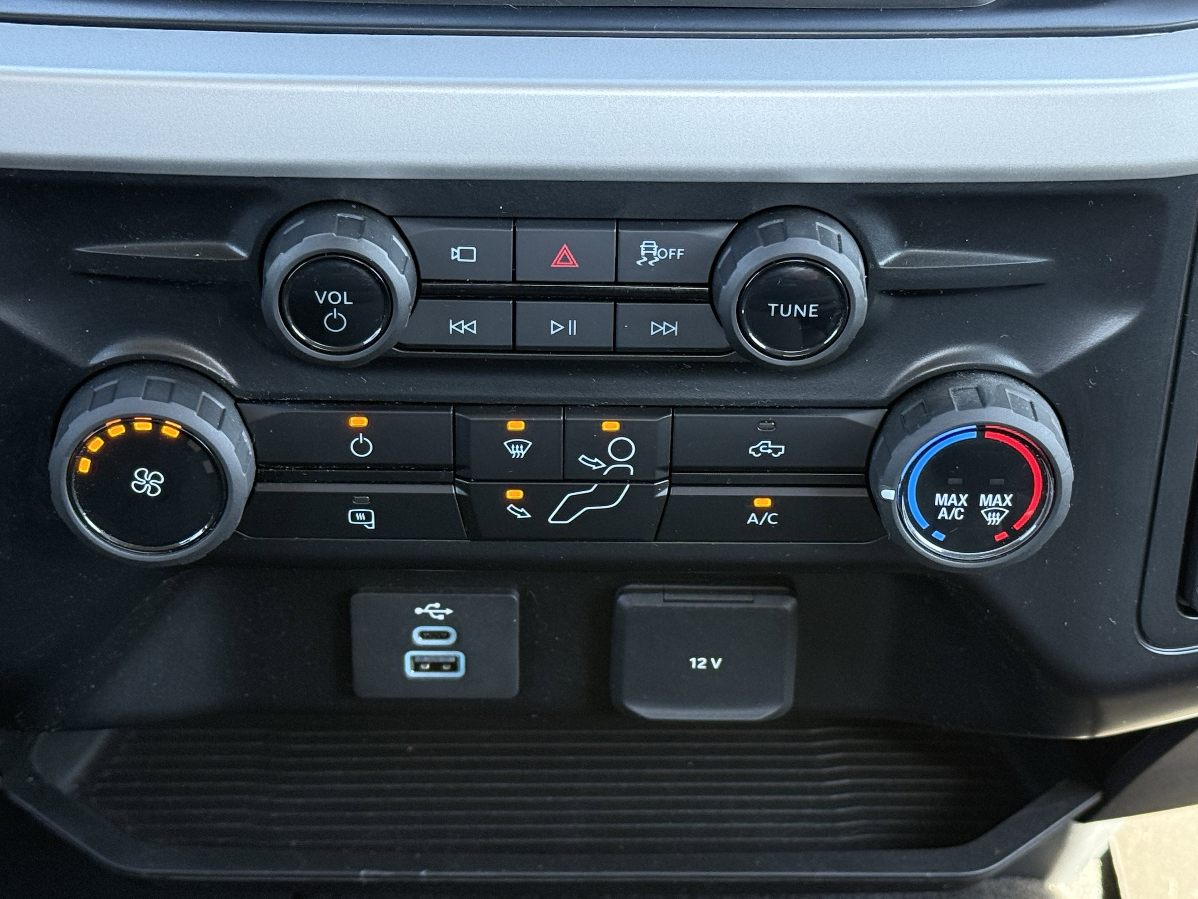 Used 2025 Ford F250 XL w/ STX Appearance Package image 28