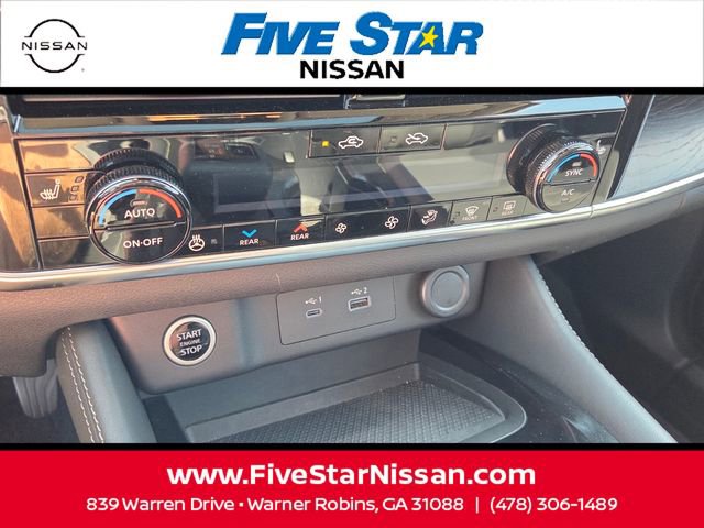 Used 2021 Nissan Rogue SL w/ Premium Package image 23