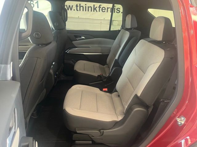 New 2025 Chevrolet Traverse LT w/ LPO, Floor Liner Package image 20