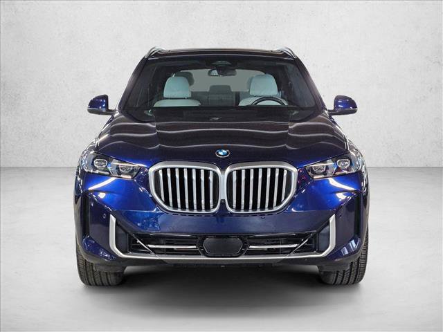 Certified 2024 BMW X5 sDrive40i w/ Premium Package RWD image 2