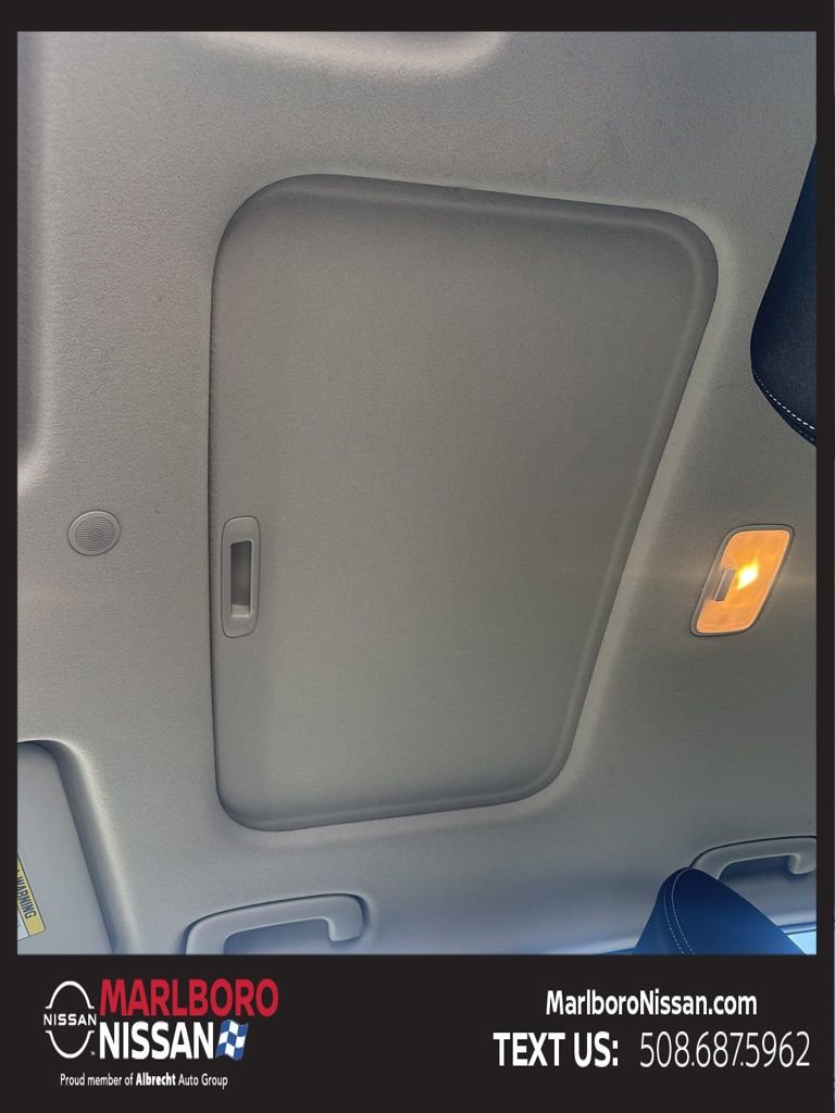 Used 2023 Hyundai Venue SEL w/ Cargo Package image 27