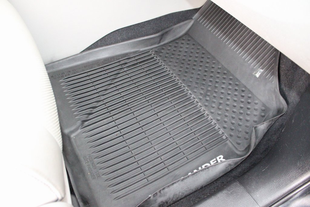 Certified 2018 Toyota Highlander Limited Platinum image 44