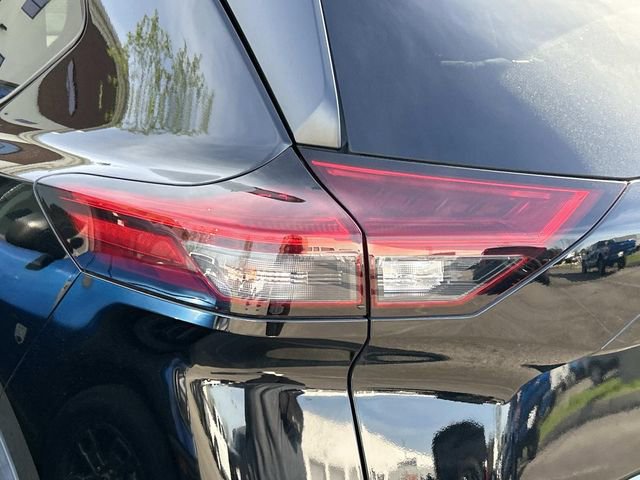 Used 2021 Nissan Rogue S image 7