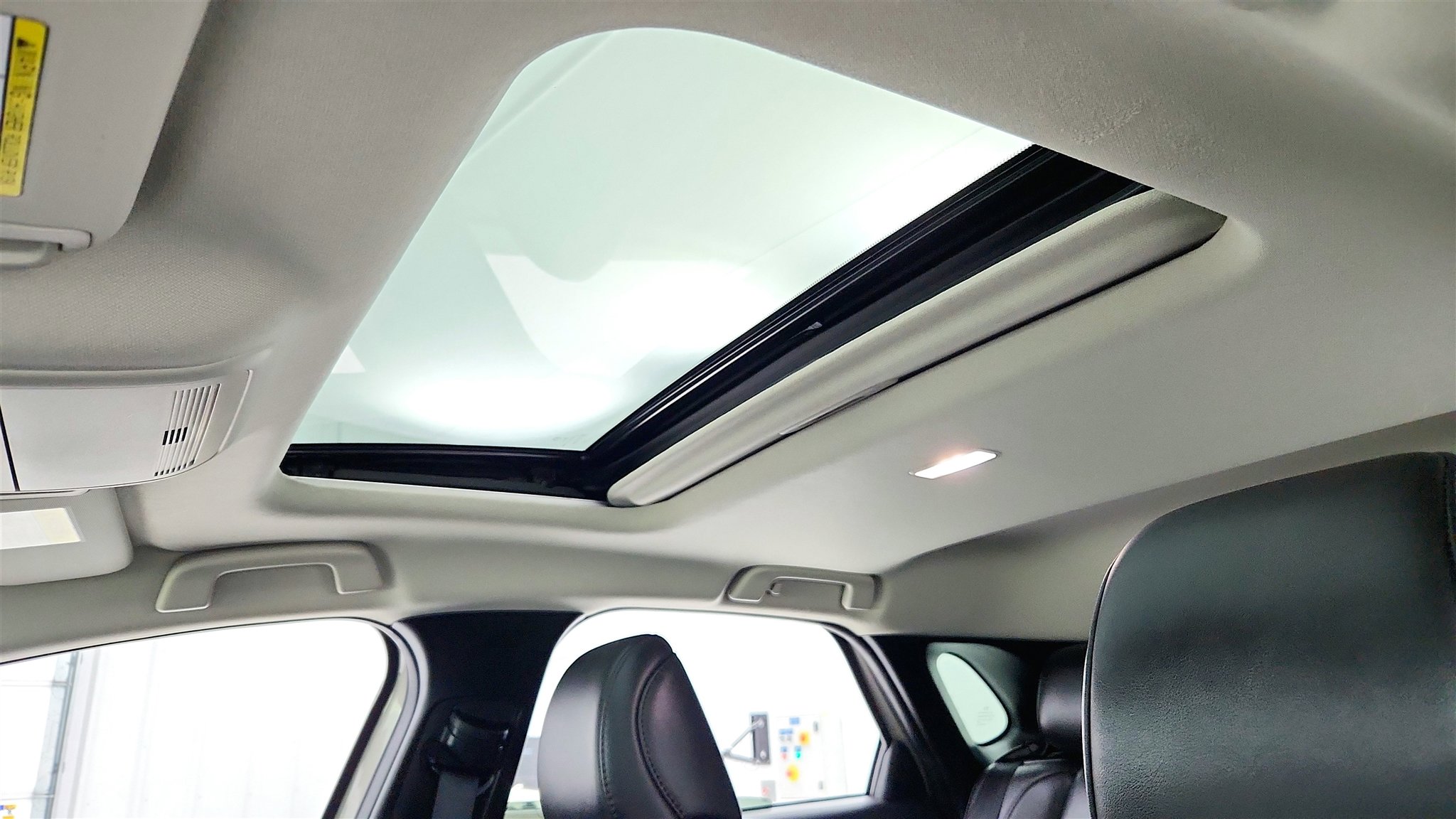 Used 2024 MAZDA CX-30 AWD 2.5 S w/ Premium Package image 33