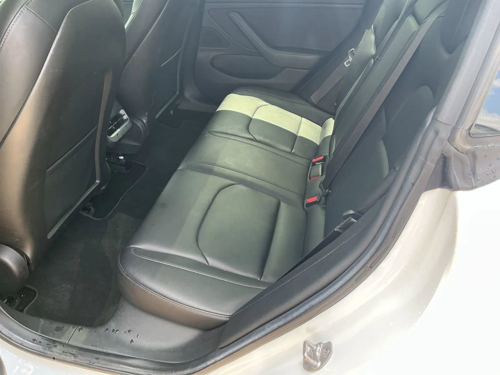 Used 2018 Tesla Model 3 Long Range RWD image 13