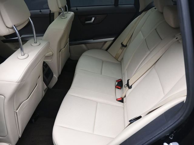 Used 2015 Mercedes-Benz GLK 350 2WD image 25