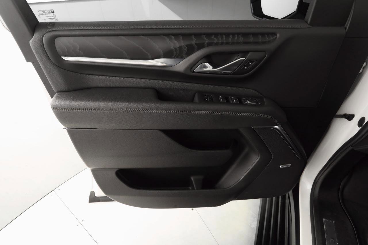 Used 2023 GMC Yukon XL Denali w/ Denali Reserve Package image 10