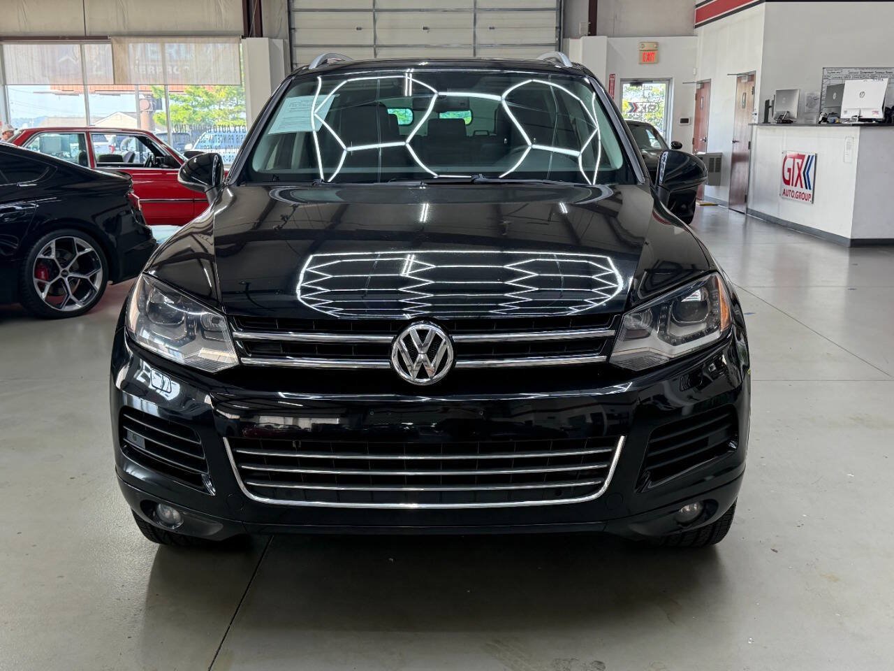 Used 2012 Volkswagen Touareg VR6 AWD/4WD image 6