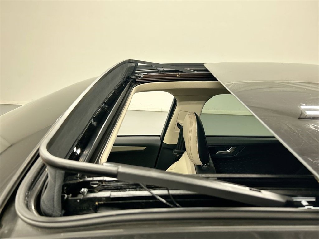 Used 2020 Ford Escape SEL image 20