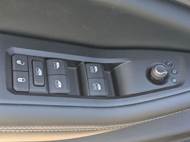 New 2025 Jeep Grand Cherokee Laredo RWD image 16