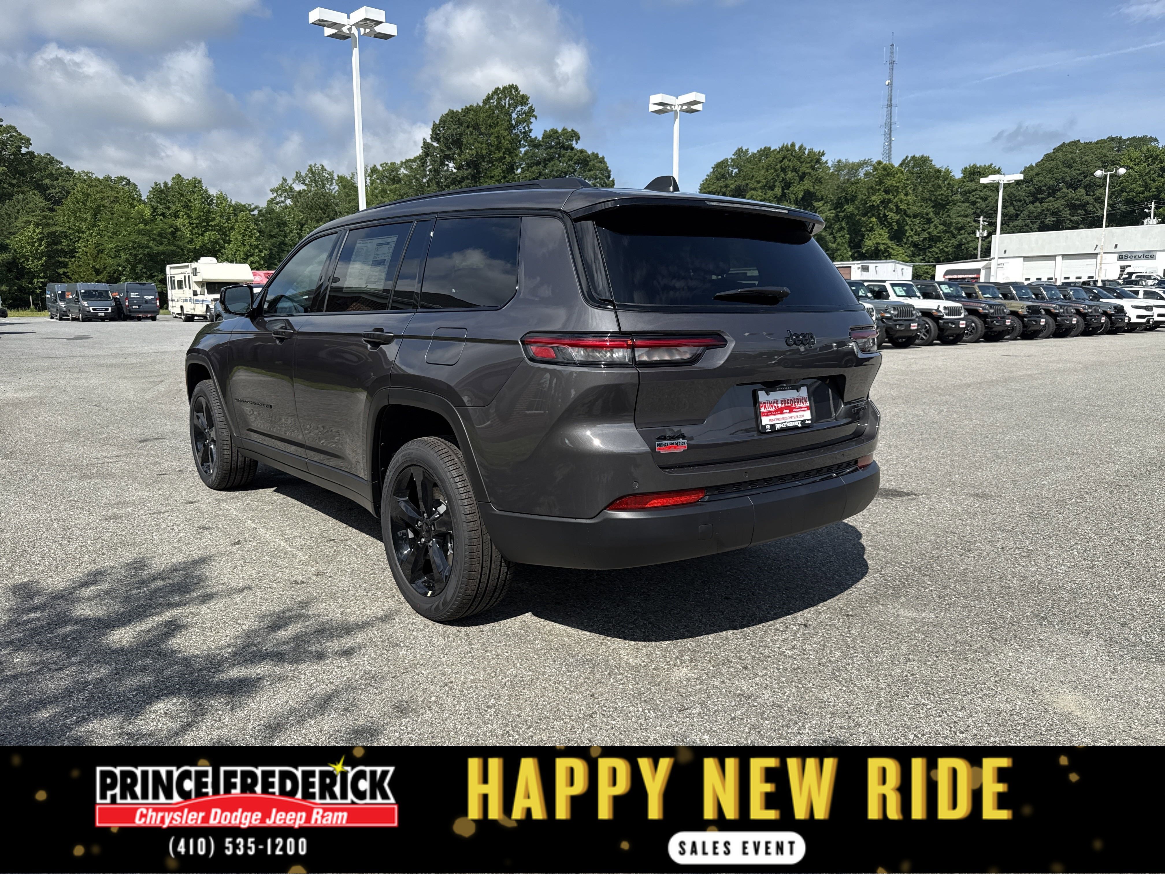 New 2025 Jeep Grand Cherokee L Limited w/ Black Appearance Package image 5