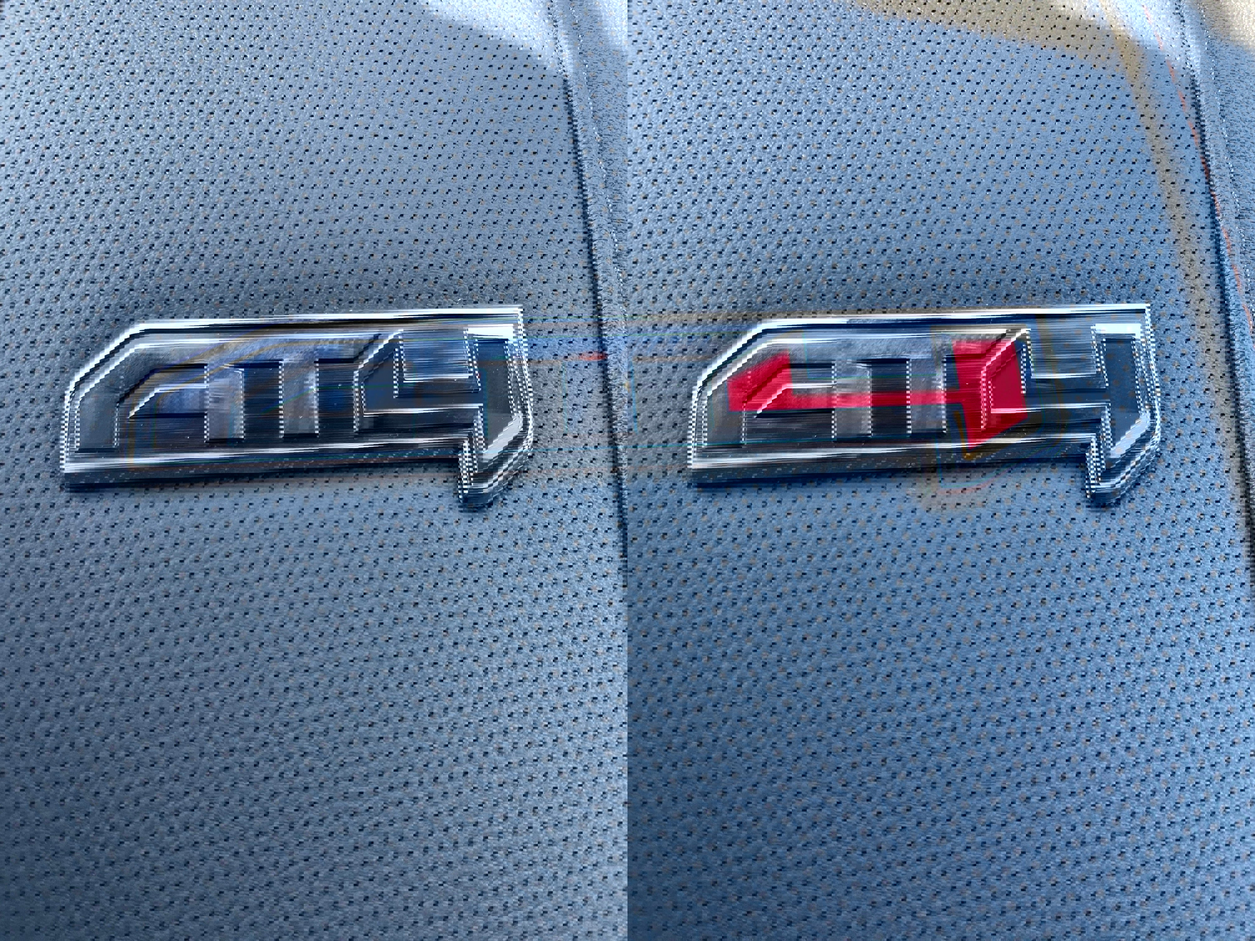 New 2026 GMC Sierra 2500 AT4 w/ Technology Package image 17