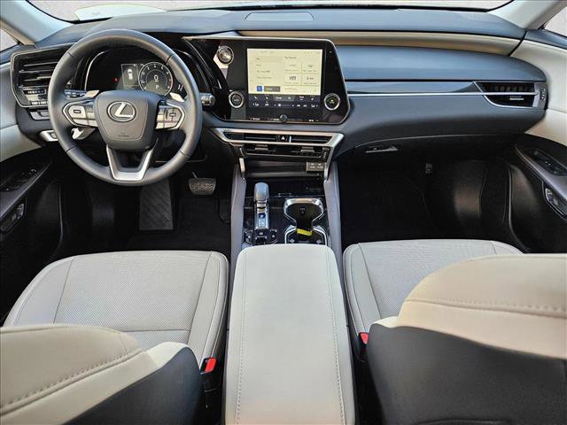 Used 2024 Lexus RX 350 FWD w/ Technology Package image 16