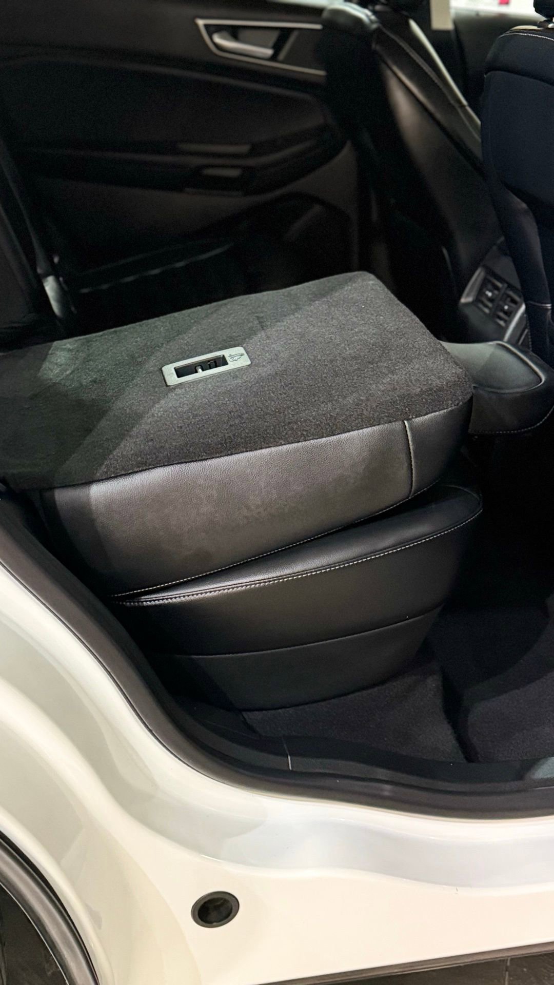 Used 2022 Ford Edge SEL w/ Convenience Package image 50