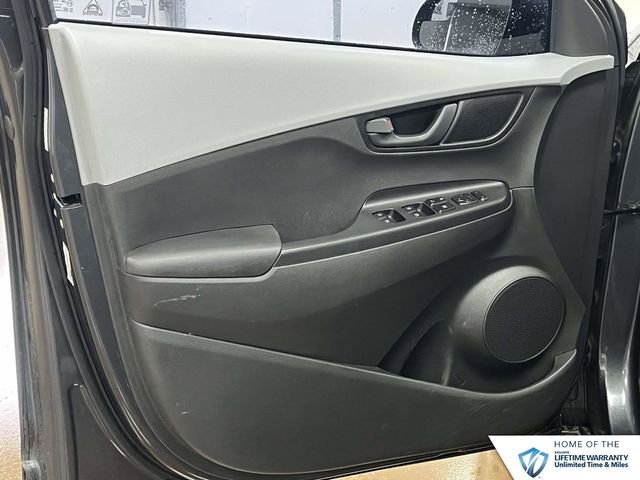 Used 2021 Hyundai Kona SE image 14