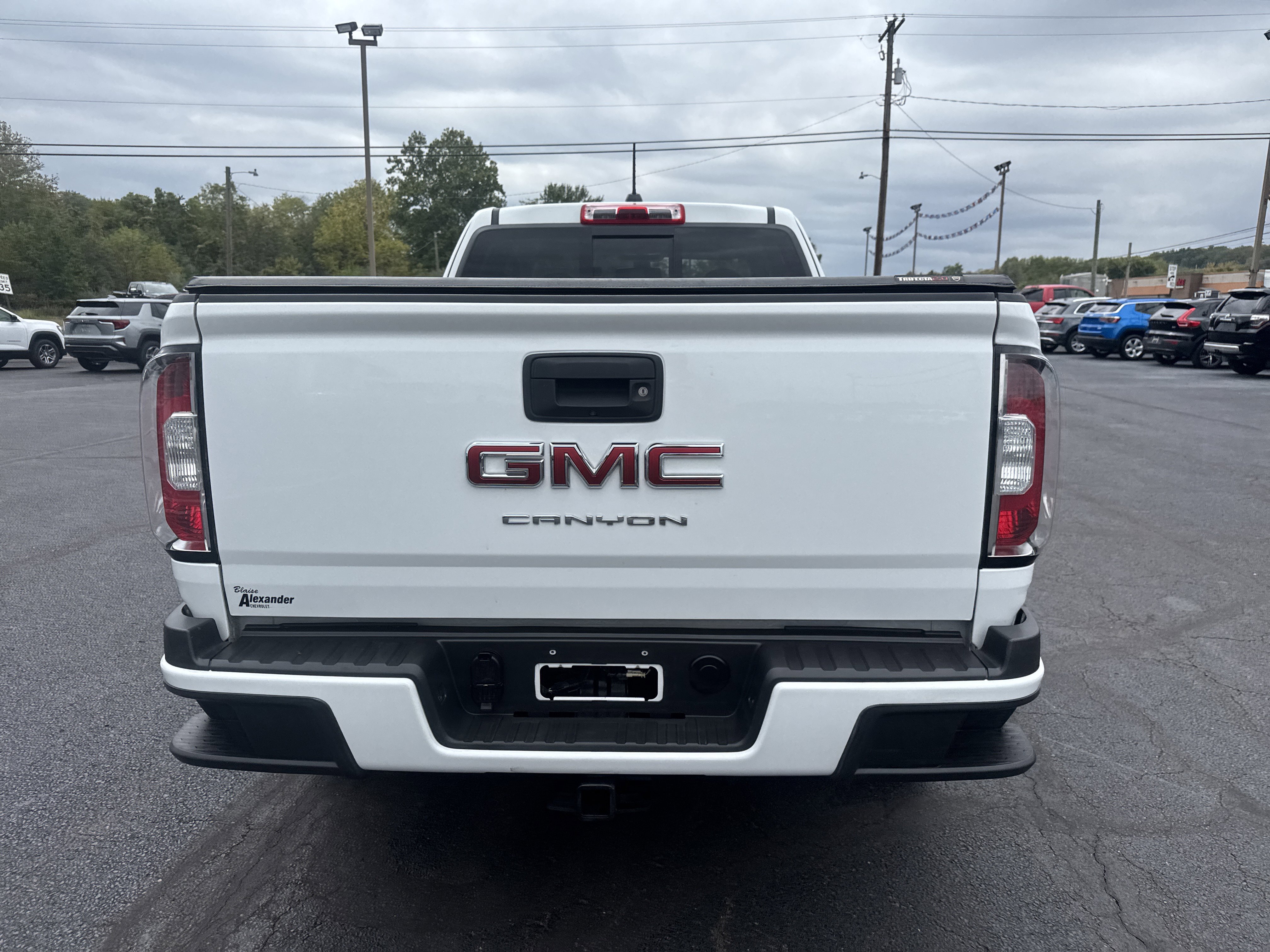Used 2022 GMC Canyon Elevation image 4