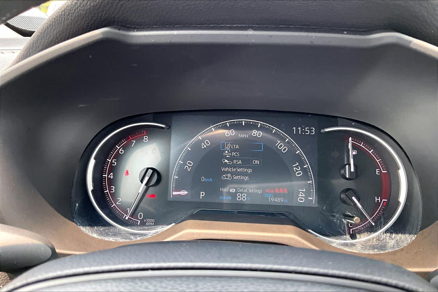 Used 2023 Toyota RAV4 LE AWD/4WD image 25